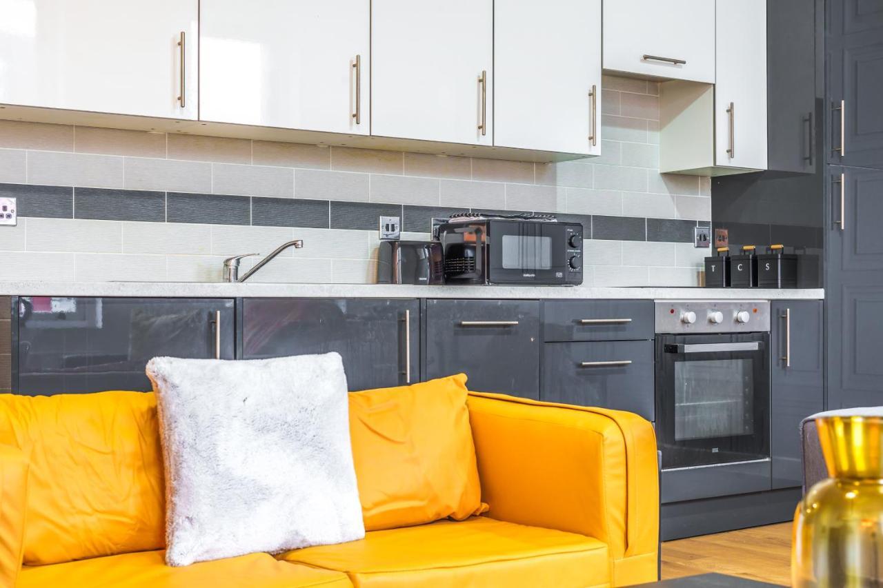 Spacious City Centre Apartment - Sleeps 8 Liverpool Eksteriør bilde